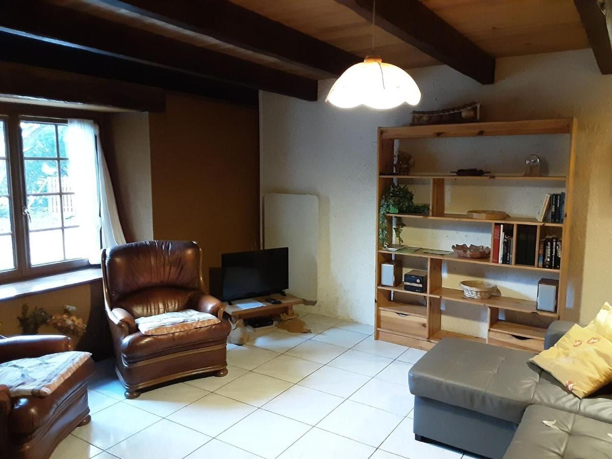Beautiful Holiday Home in La Chapelle aux Bois with Garden Bains-les-Bains Extérieur photo