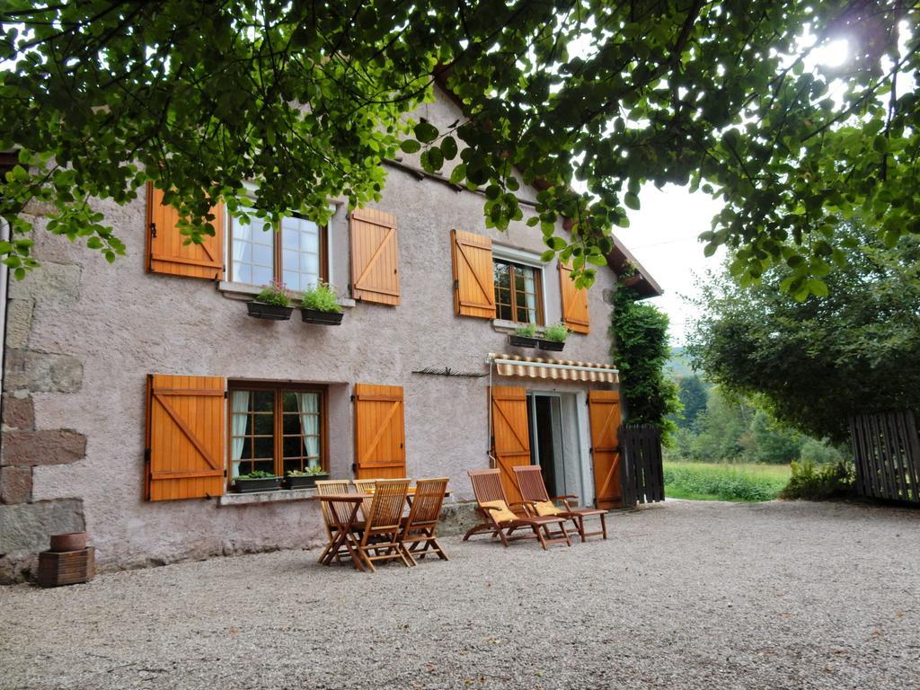 Beautiful Holiday Home in La Chapelle aux Bois with Garden Bains-les-Bains Extérieur photo